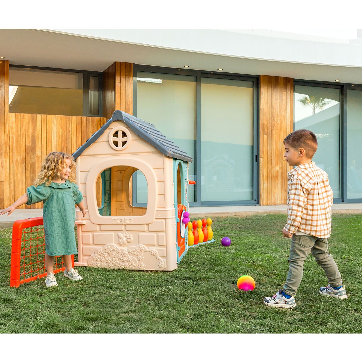 FEBER - Casetta Multi-Activity Casual 6 In 1 - h124x233x133 cm